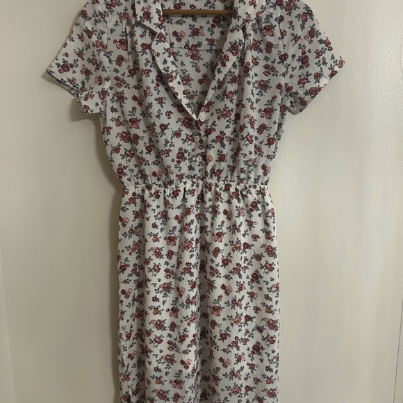 Vintage Floral Button-Up Midi Dress – Size S-M - Picture 7 of 8
